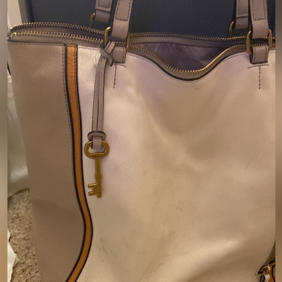 EUC 🩶🤍🤎GORGEOUS Fossil Leather Tara Shopper Purse - Picture 11 of 15